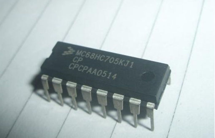 MC68HC705KJ1CP